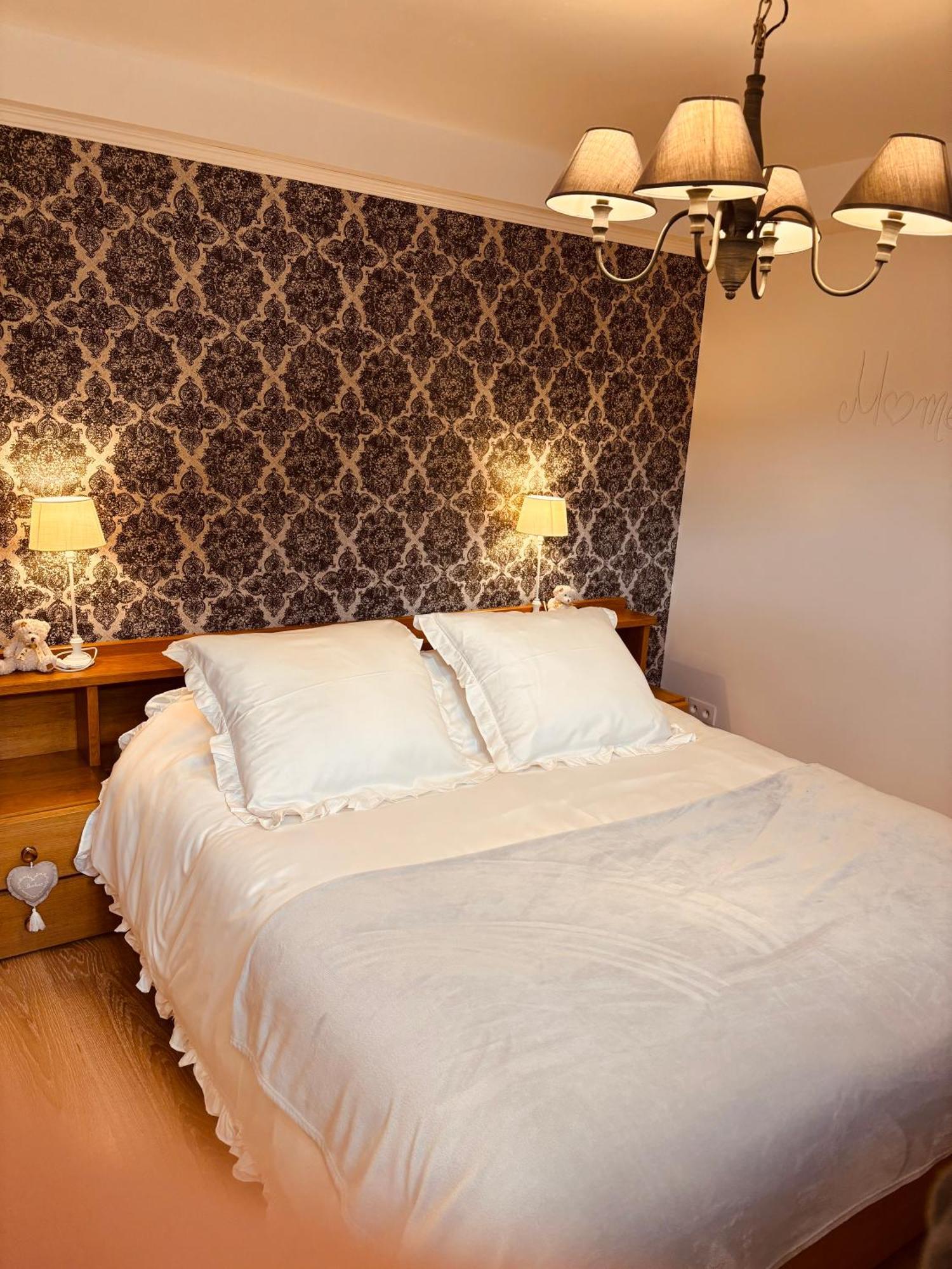 Bed and Breakfast Au refuge du spéléo Hotton Esterno foto